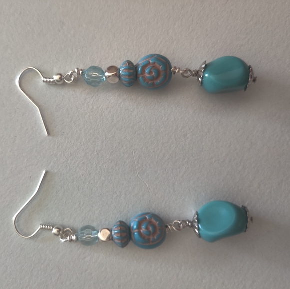 dangle earrings - Picture 2 of 2